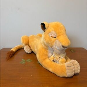 Disney Vintage Sarabi & Simba Plush 🦁